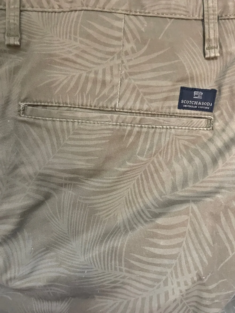 Scotch & Soda Olive Green Palm-Print Shorts - Picture 3 of 3